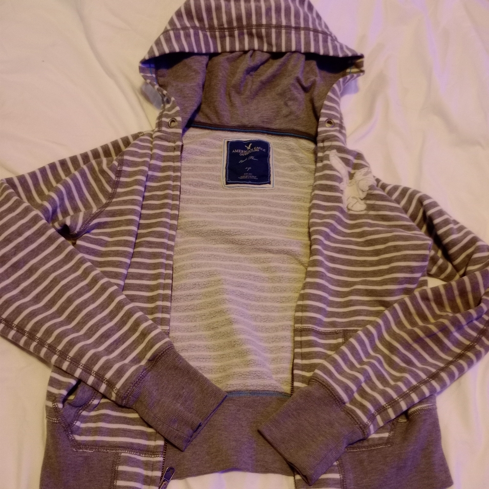 American eagle zip-up hoodie